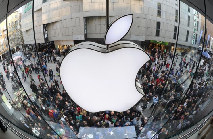 Почему Apple стала первой компанией стоимостью 3 триллиона долларов?