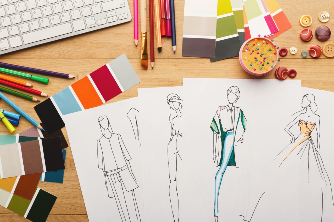 Какие модные цвета 2022 в одежде для женщин?