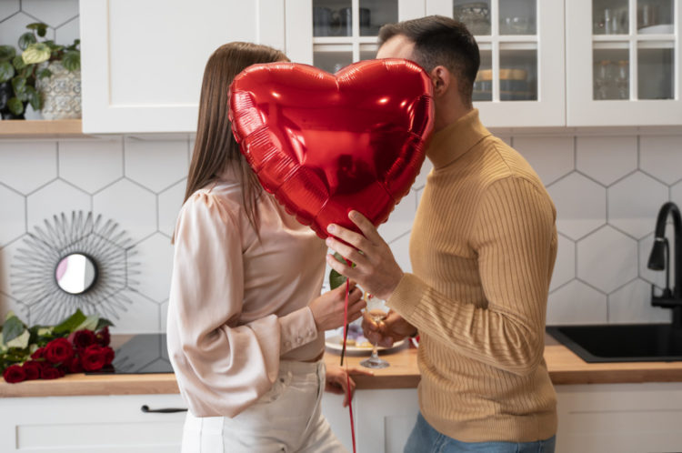 Как отметить 14 февраля? Что подарить в День святого Валентина?
