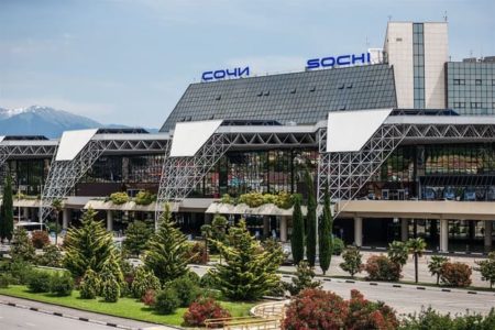 Почему аэропорт Сочи начал отменять рейсы в регионы?