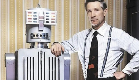 Секретарь АРС: что известно о первом советском роботе?