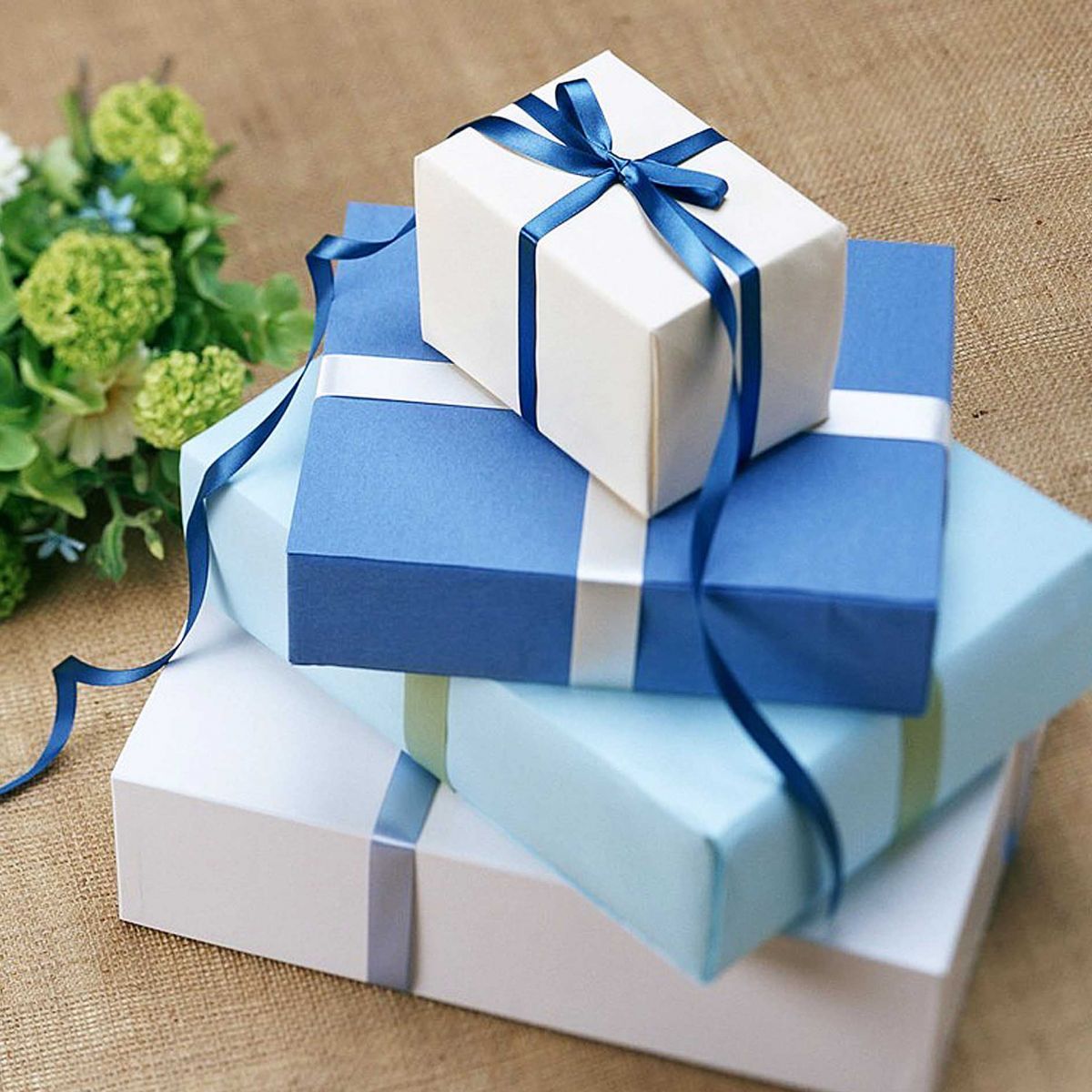 Должны ли подарки быть дорогими? Правильно ли дарить именно дорогие подарки близким, родным и друзья