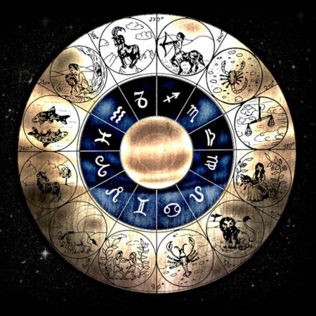 Нужно ли начинать свой день с прочтения гороскопа?