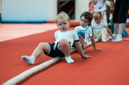 В какой спорт можно отдать маленького ребенка?