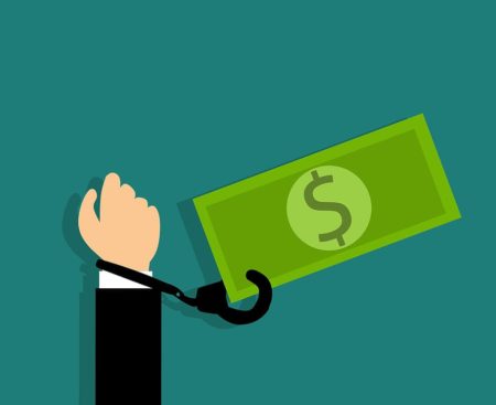 Почему не всегда удается привлечь к ответственности работодателей-мошенников?