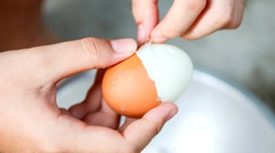 Как правильно сварить куриные яйца чтобы они легко чистились?