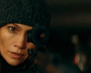 Что за фильм, где женщина-снайпер пытается защитить девочку от бандитов?