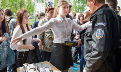 Что известно о скандале в г.Воронеже связанным с обыском школьниц перед ЕГЭ?